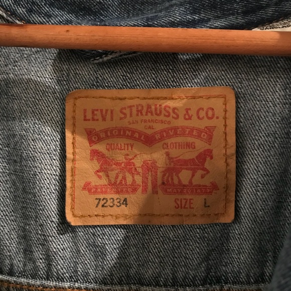 Levi’s Vintage Blue Jean Jacket - Picture 3 of 4
